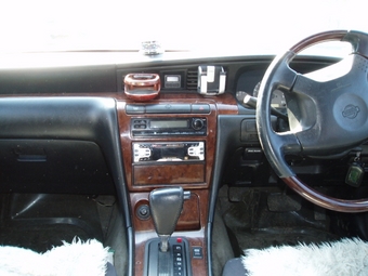 Nissan Laurel