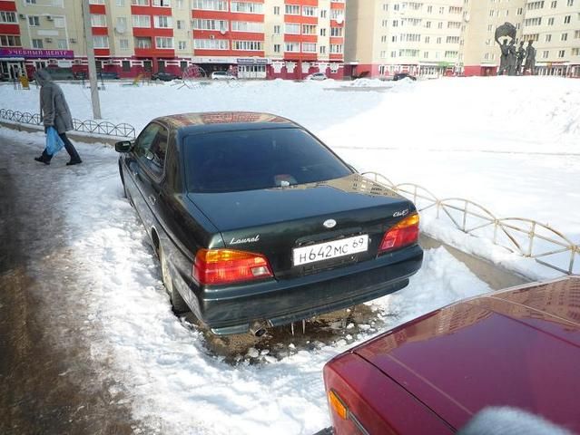 1998 Nissan Laurel