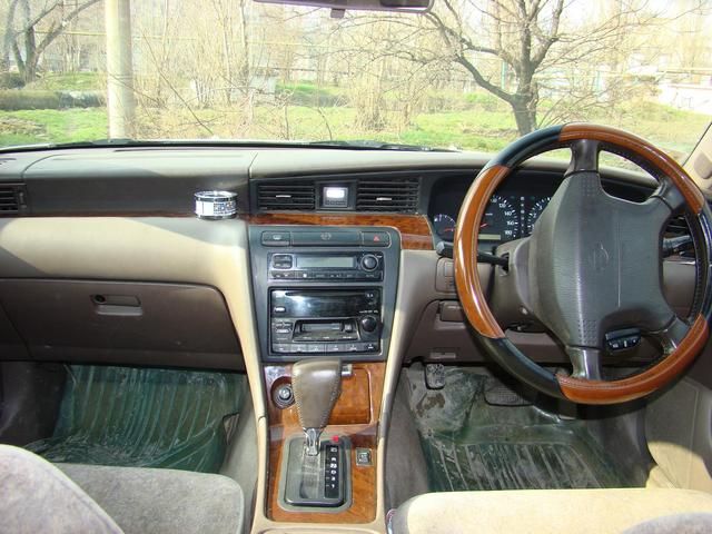 1998 Nissan Laurel