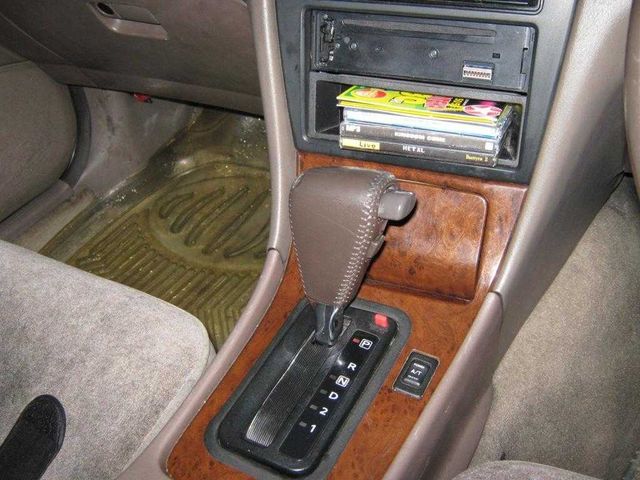 1998 Nissan Laurel