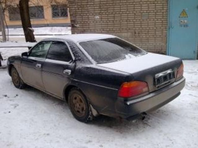1998 Nissan Laurel