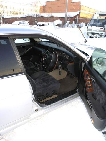 1998 Nissan Laurel