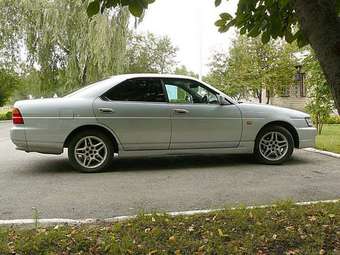Nissan Laurel