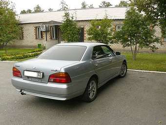 Nissan Laurel