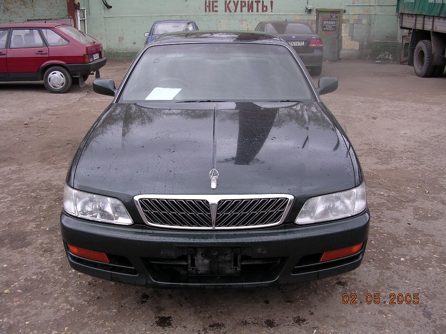 1998 Nissan Laurel Pictures