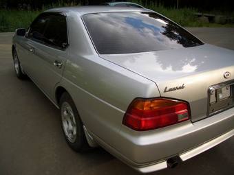 1998 Nissan Laurel Pictures
