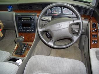 1998 Nissan Laurel Pictures