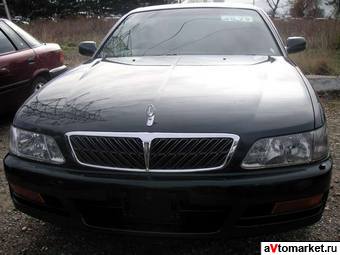 1998 Nissan Laurel Pictures