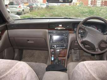 1998 Nissan Laurel Photos