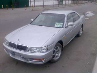 1998 Nissan Laurel Photos