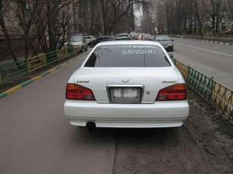 1998 Nissan Laurel Photos