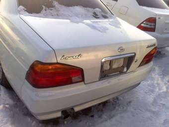 1998 Nissan Laurel Photos