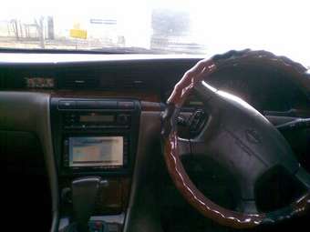 1998 Nissan Laurel Pictures