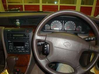 1998 Nissan Laurel Photos