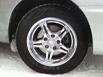 1998 Nissan Laurel Photos