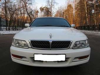 1998 Nissan Laurel Pictures