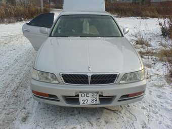 1998 Nissan Laurel Pictures