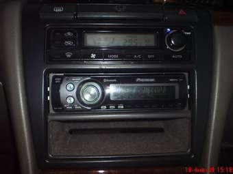 1998 Nissan Laurel Pics