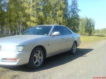 1998 Nissan Laurel Images