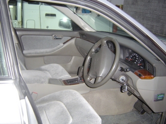 Nissan Laurel