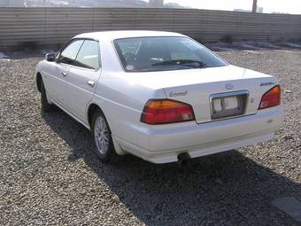 Nissan Laurel