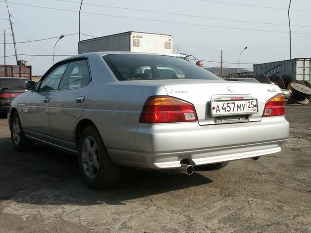 1999 Nissan Laurel