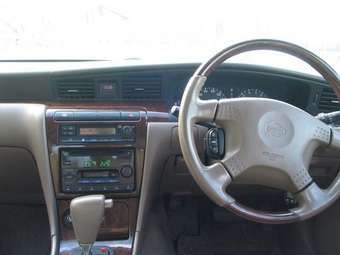 Nissan Laurel