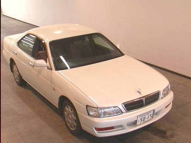 1999 Nissan Laurel Photos