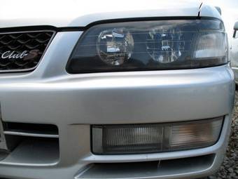 1999 Nissan Laurel Photos