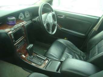 1999 Nissan Laurel Pictures