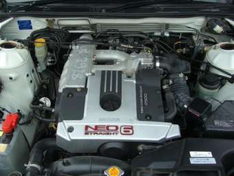 1999 Nissan Laurel Pictures