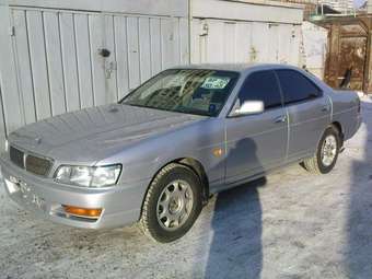 1999 Nissan Laurel Pics