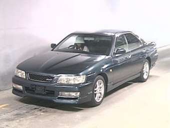 1999 Nissan Laurel Photos