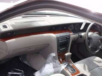 1999 Nissan Laurel Pics