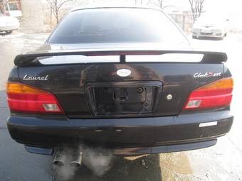 1999 Nissan Laurel Pictures