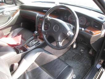 1999 Nissan Laurel Photos