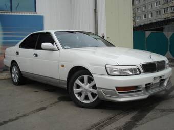 1999 Nissan Laurel Images