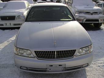 1999 Nissan Laurel Photos