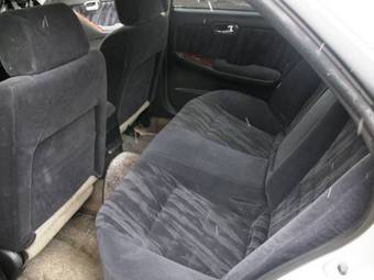 1999 Nissan Laurel Images