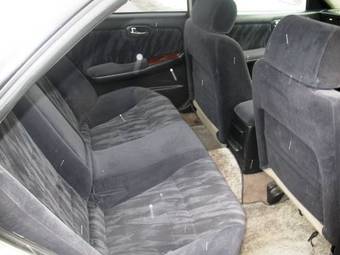 1999 Nissan Laurel Pictures