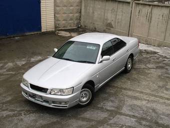 1999 Nissan Laurel Pictures