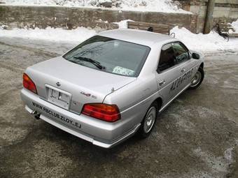 1999 Nissan Laurel Photos