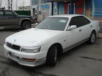 1999 Nissan Laurel Pictures