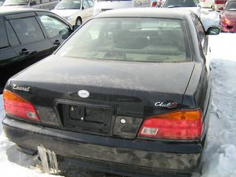 1999 Nissan Laurel Pictures