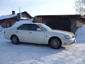 1999 Nissan Laurel Photos