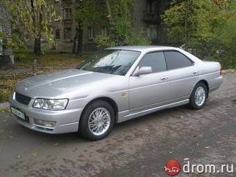 1999 Nissan Laurel Photos