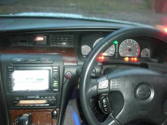 1999 Nissan Laurel Pictures