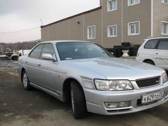 1999 Nissan Laurel Photos