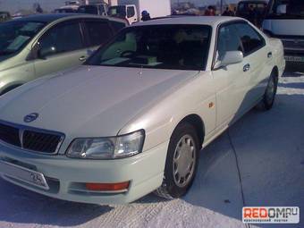 1999 Nissan Laurel Photos