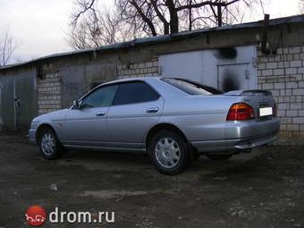 1999 Nissan Laurel Photos